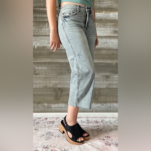 judy blue mid rise tummy control top wide leg crop jeans raw hem JB88903REG LT - Picture 8 of 13